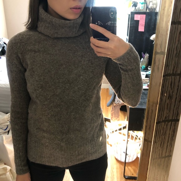 Aritzia Group by Babaton Plutarch Sweater - Picture 2 of 5